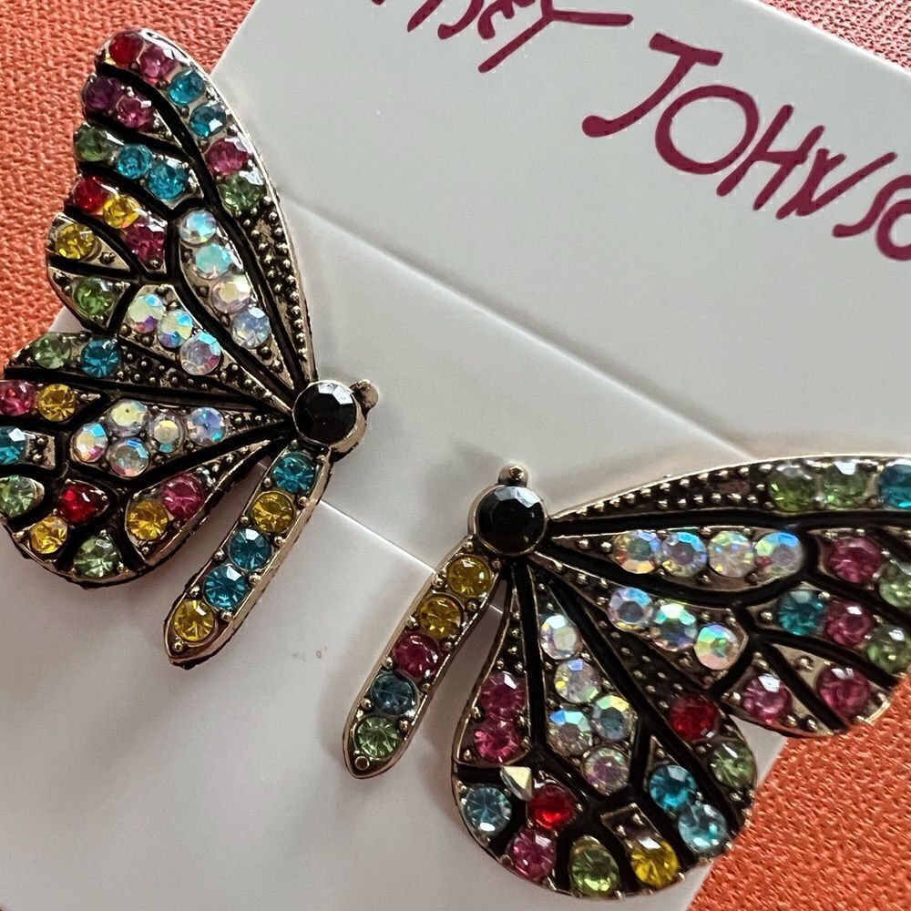 💙 Betsey Johnson stunning multicolored crystals butterfly wing earrings 💙
